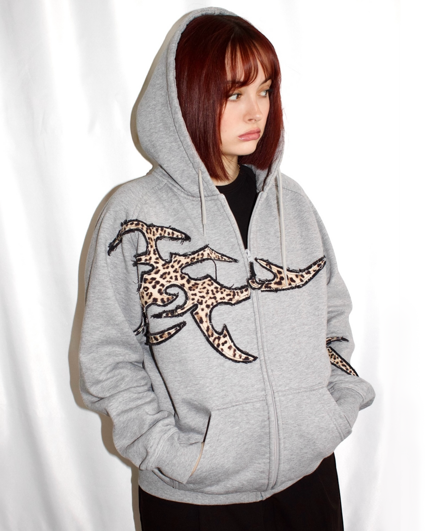 Sweat zip gris tribal/léopard